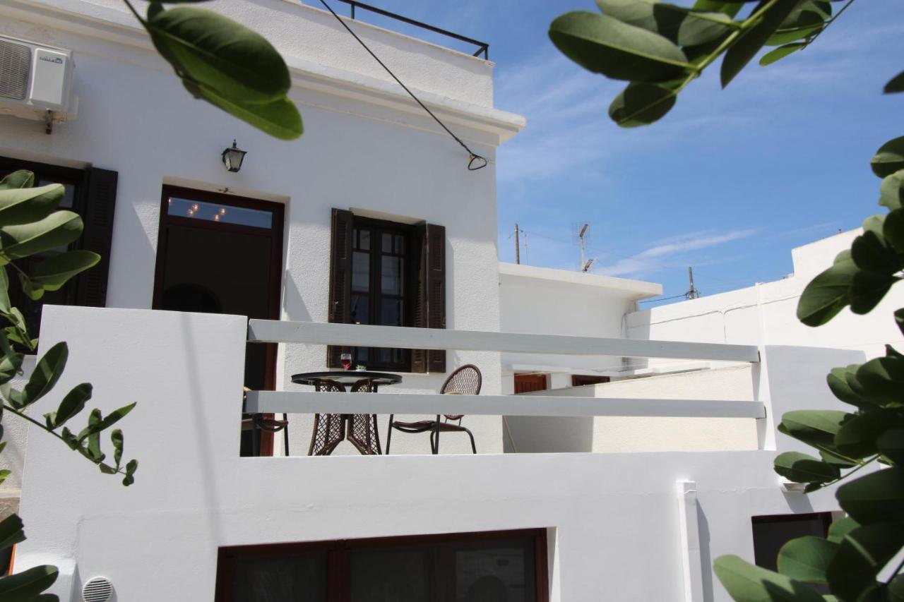 Plaka Philoxenia Apartments מראה חיצוני תמונה