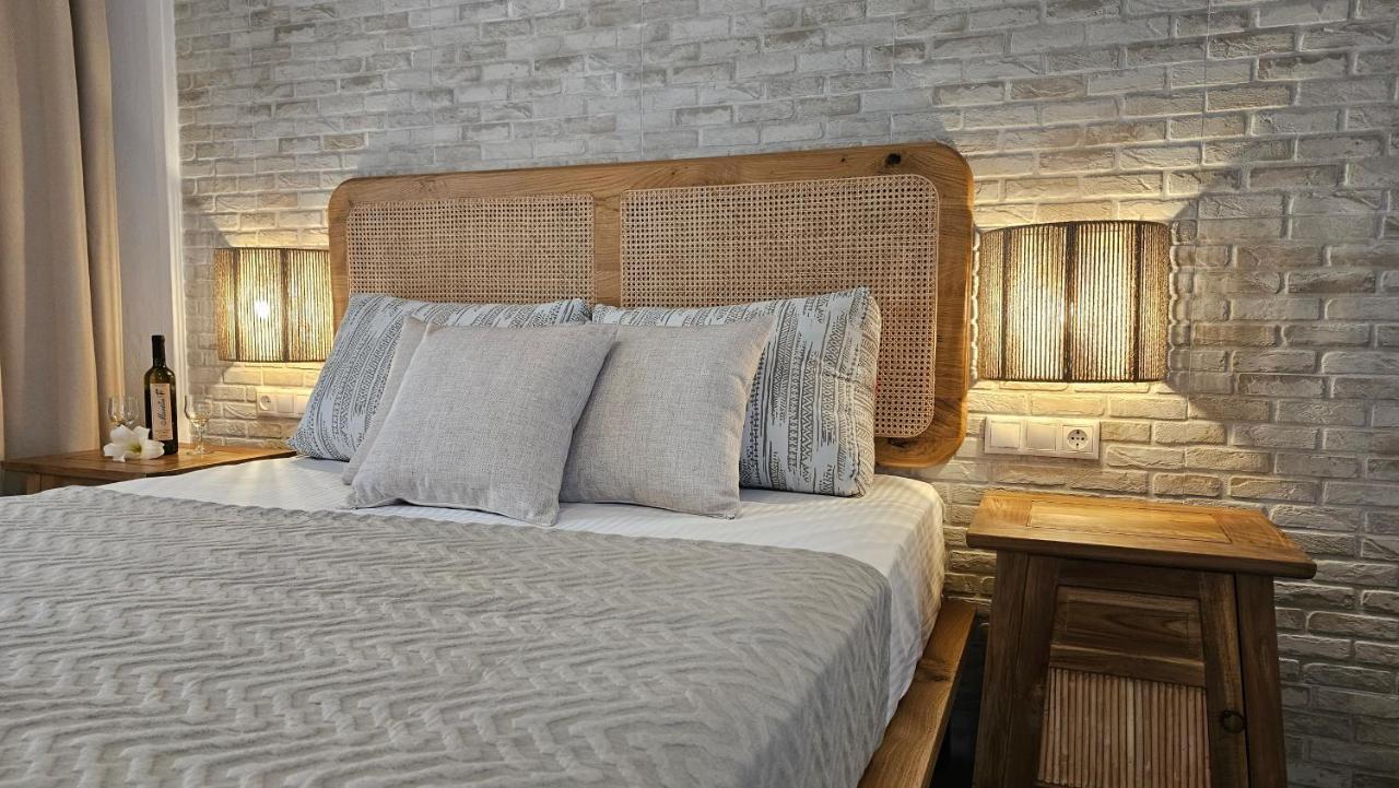 Plaka Philoxenia Apartments מראה חיצוני תמונה