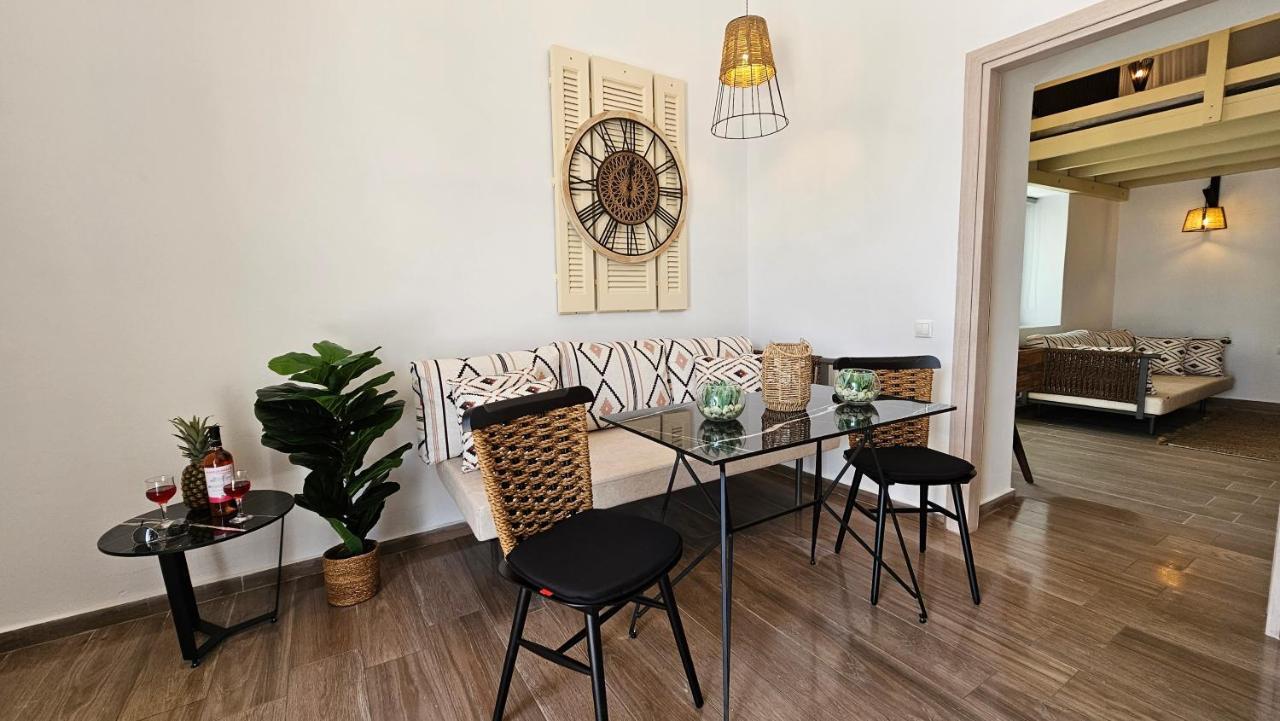 Plaka Philoxenia Apartments מראה חיצוני תמונה