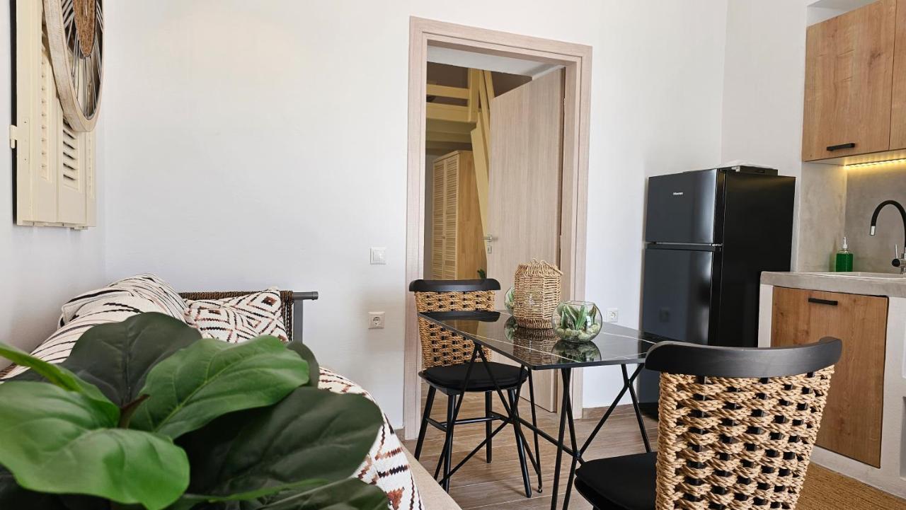 Plaka Philoxenia Apartments מראה חיצוני תמונה
