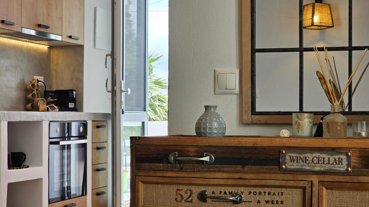 Plaka Philoxenia Apartments מראה חיצוני תמונה